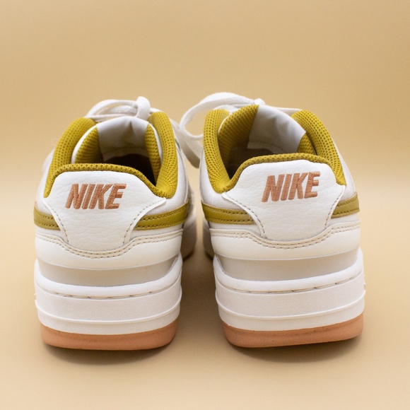 Nike Gamma Force Sail Bronzine Shoes DX9176-105 Women's Size 8 - Picture 4 of 8